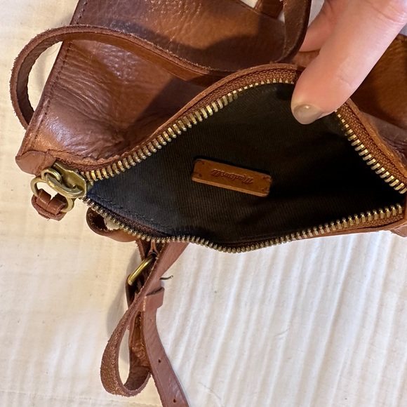 Used once! No longer sold! The Simple Pouch Belt Bag - hard to find long length - Picture 8 of 8